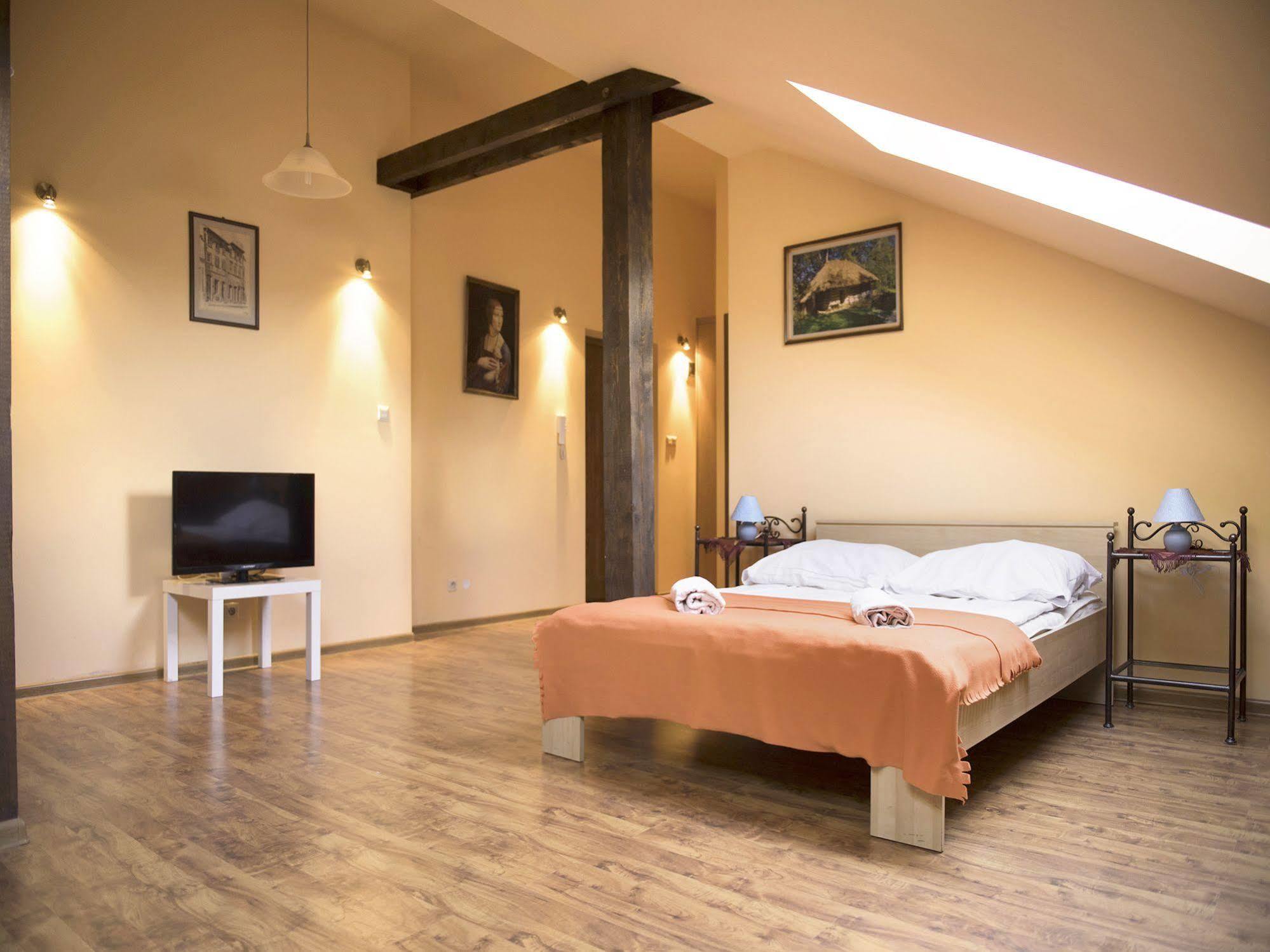 Flower Hostel